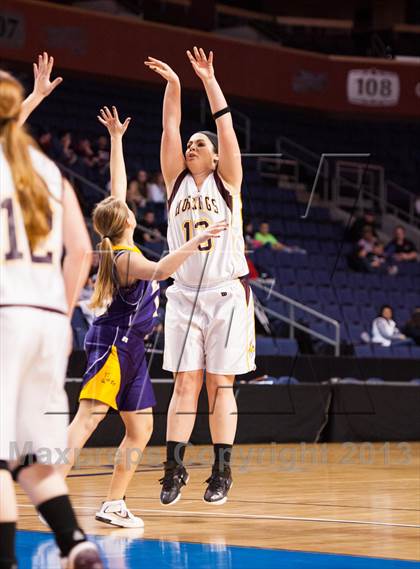 Thumbnail 1 in Kim vs. Eads (CHSAA 1A Final Four) photogallery.