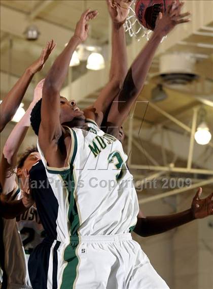 Thumbnail 2 in Monterey Trail vs. Valley (Hoops Classic 2009) photogallery.