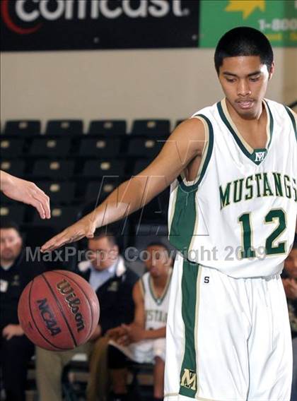 Thumbnail 2 in Monterey Trail vs. Valley (Hoops Classic 2009) photogallery.