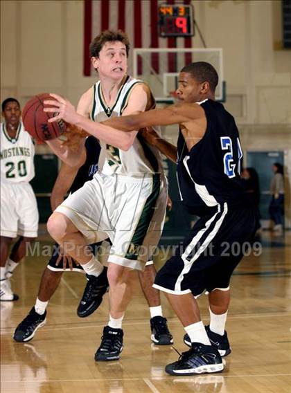 Thumbnail 1 in Monterey Trail vs. Valley (Hoops Classic 2009) photogallery.