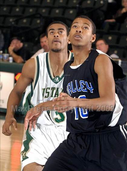Thumbnail 3 in Monterey Trail vs. Valley (Hoops Classic 2009) photogallery.