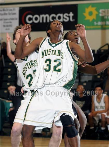 Thumbnail 3 in Monterey Trail vs. Valley (Hoops Classic 2009) photogallery.
