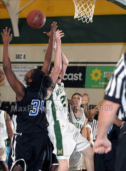 Thumbnail 2 in Monterey Trail vs. Valley (Hoops Classic 2009) photogallery.