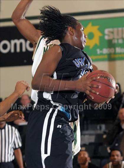 Thumbnail 3 in Monterey Trail vs. Valley (Hoops Classic 2009) photogallery.