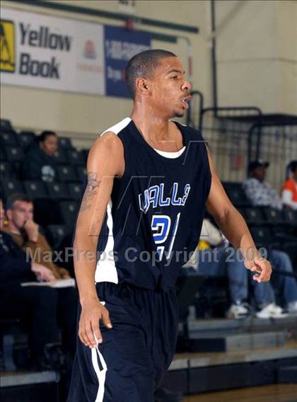 Thumbnail 2 in Monterey Trail vs. Valley (Hoops Classic 2009) photogallery.