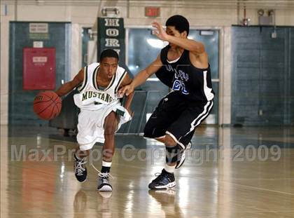 Thumbnail 3 in Monterey Trail vs. Valley (Hoops Classic 2009) photogallery.