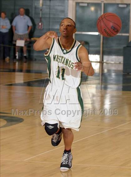 Thumbnail 2 in Monterey Trail vs. Valley (Hoops Classic 2009) photogallery.