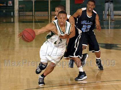 Thumbnail 1 in Monterey Trail vs. Valley (Hoops Classic 2009) photogallery.