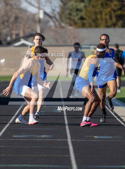 Thumbnail 2 in North Platte Invitational photogallery.