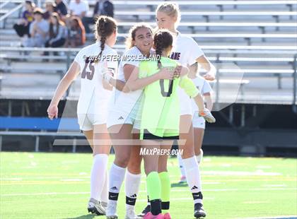 Thumbnail 1 in Exeter vs. Timberlane (NHIAA Division I Quarter-Final Round) photogallery.