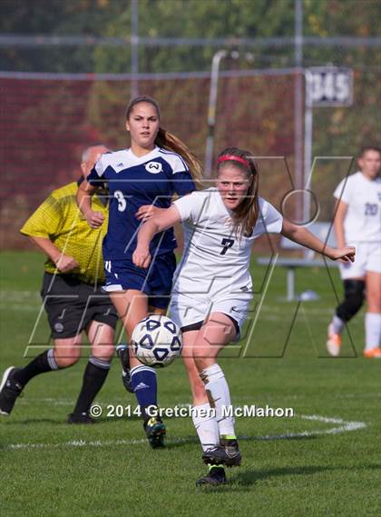 Thumbnail 2 in Staples vs. Wilton photogallery.