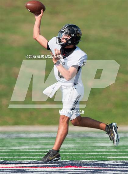 Thumbnail 1 in Jordan vs. Stratford (UIL 6A D2 Football Area) photogallery.