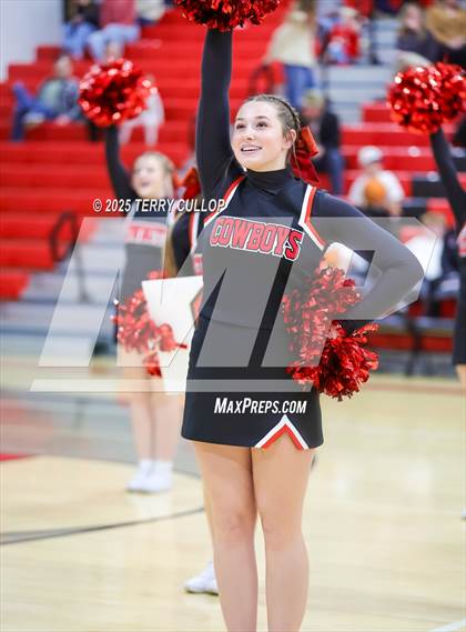 Thumbnail 1 in Grantsville Cheer photogallery.