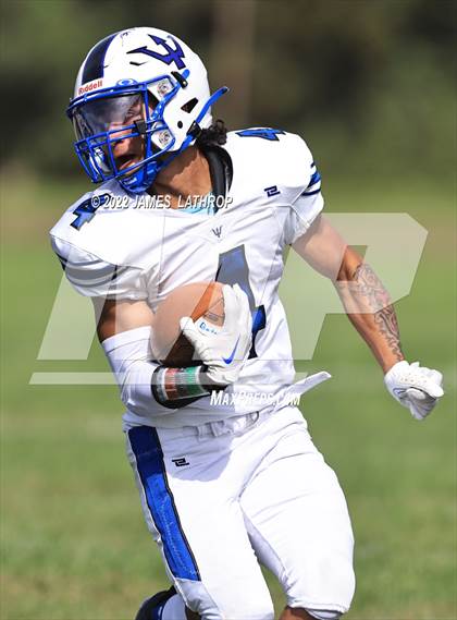 Thumbnail 1 in Bishop Kearney/Rochester Prep vs. Batavia photogallery.