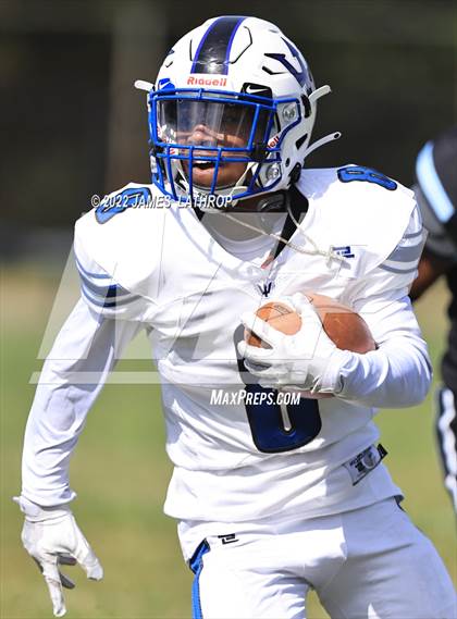 Thumbnail 1 in Bishop Kearney/Rochester Prep vs. Batavia photogallery.