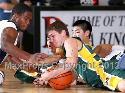 Thumbnail 3 in Mira Costa vs. Venice (Hilltop Classic) photogallery.