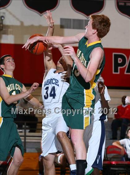 Thumbnail 1 in Mira Costa vs. Venice (Hilltop Classic) photogallery.