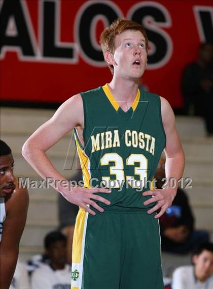 Thumbnail 2 in Mira Costa vs. Venice (Hilltop Classic) photogallery.