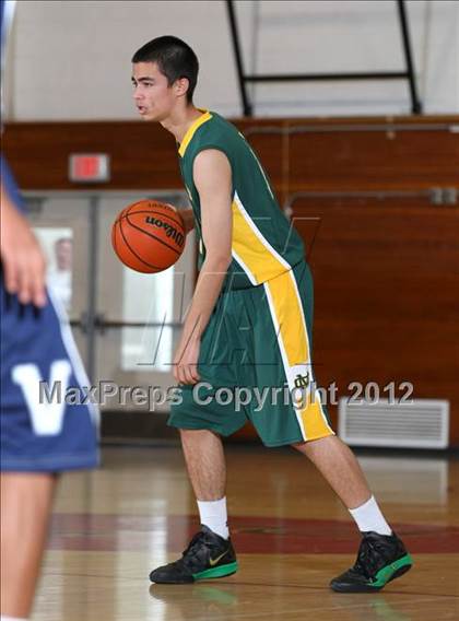 Thumbnail 2 in Mira Costa vs. Venice (Hilltop Classic) photogallery.