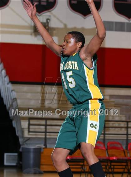 Thumbnail 3 in Mira Costa vs. Venice (Hilltop Classic) photogallery.