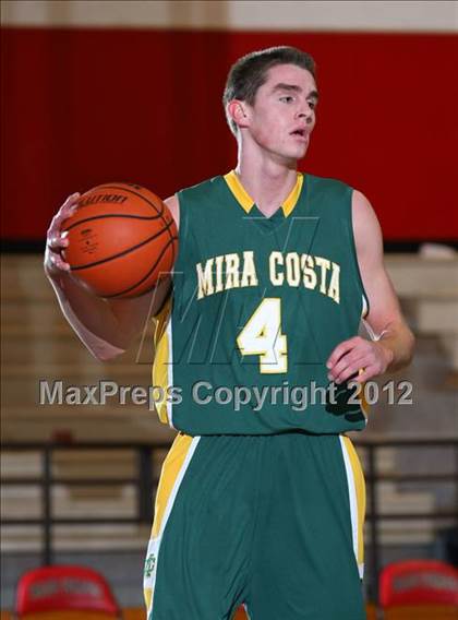 Thumbnail 3 in Mira Costa vs. Venice (Hilltop Classic) photogallery.