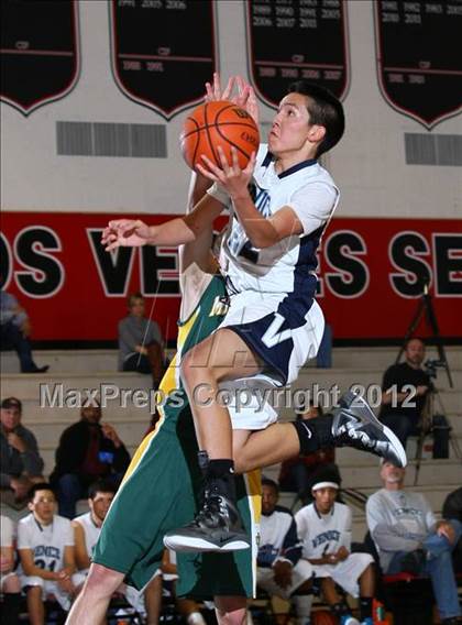 Thumbnail 3 in Mira Costa vs. Venice (Hilltop Classic) photogallery.