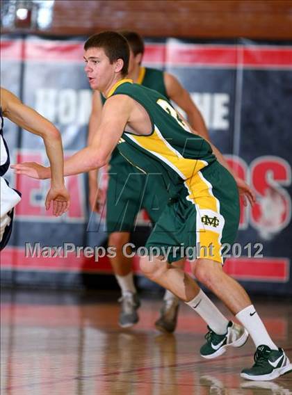 Thumbnail 3 in Mira Costa vs. Venice (Hilltop Classic) photogallery.