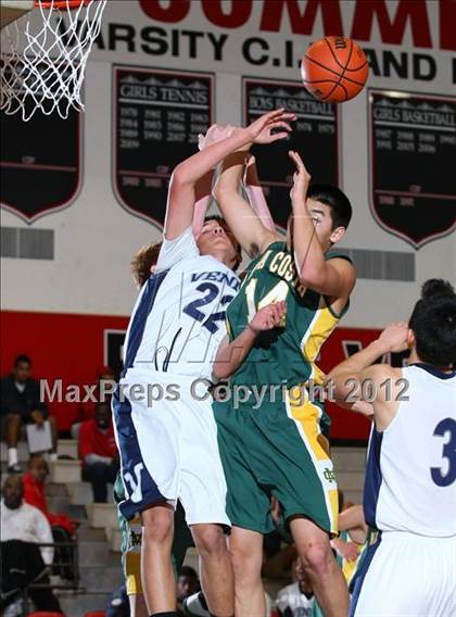 Thumbnail 3 in Mira Costa vs. Venice (Hilltop Classic) photogallery.