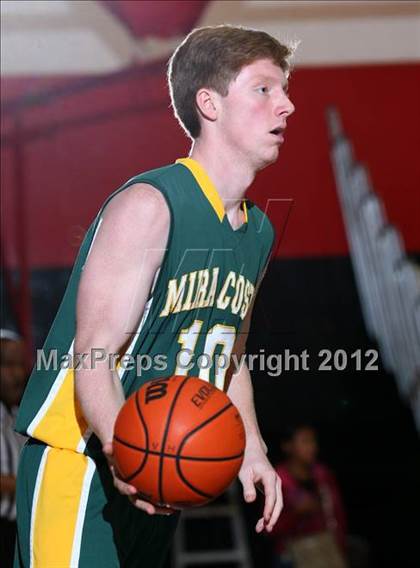 Thumbnail 2 in Mira Costa vs. Venice (Hilltop Classic) photogallery.