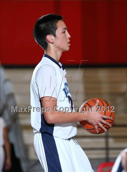 Thumbnail 2 in Mira Costa vs. Venice (Hilltop Classic) photogallery.