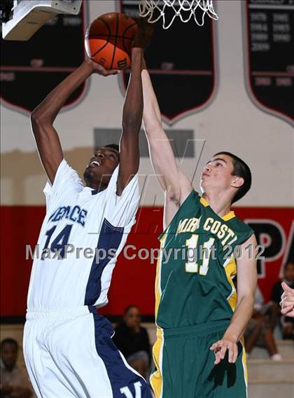 Thumbnail 1 in Mira Costa vs. Venice (Hilltop Classic) photogallery.