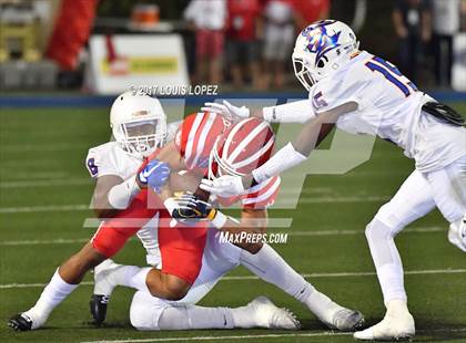 Thumbnail 3 in Bishop Gorman @ Mater Dei photogallery.