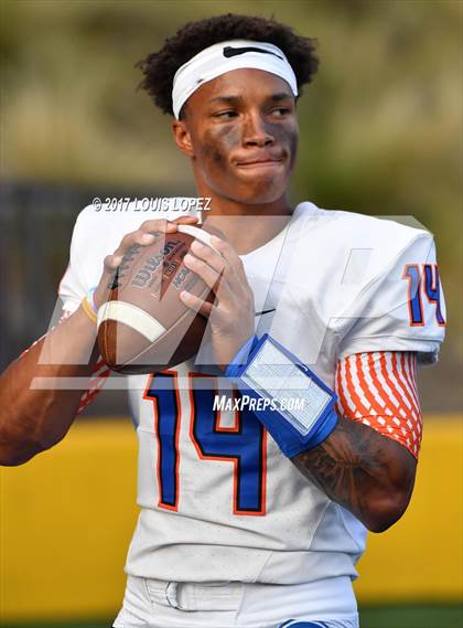 Thumbnail 2 in Bishop Gorman @ Mater Dei photogallery.
