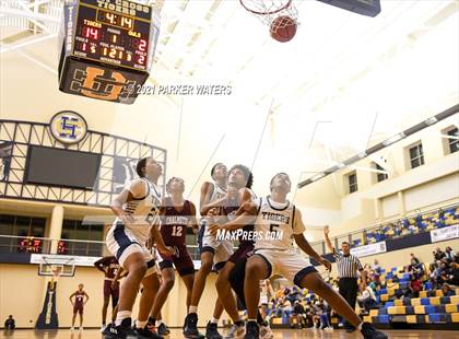 Thumbnail 1 in Chalmette @ Holy Cross photogallery.