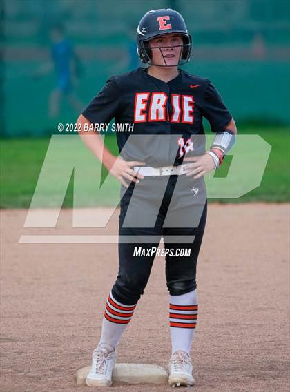 Thumbnail 2 in Erie @ Poudre photogallery.