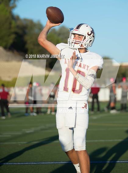 Thumbnail 3 in Oaks Christian vs. Alemany photogallery.