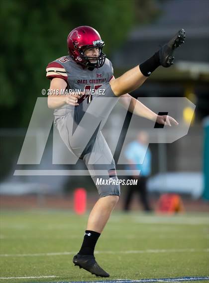 Thumbnail 3 in Oaks Christian vs. Alemany photogallery.