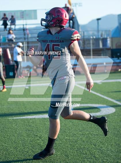 Thumbnail 3 in Oaks Christian vs. Alemany photogallery.