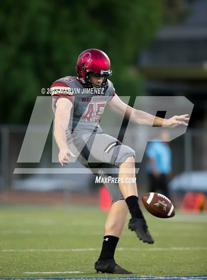Thumbnail 2 in Oaks Christian vs. Alemany photogallery.