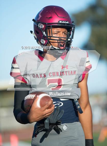 Thumbnail 3 in Oaks Christian vs. Alemany photogallery.
