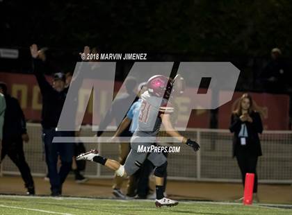 Thumbnail 3 in Oaks Christian vs. Alemany photogallery.