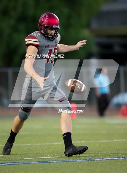 Thumbnail 3 in Oaks Christian vs. Alemany photogallery.