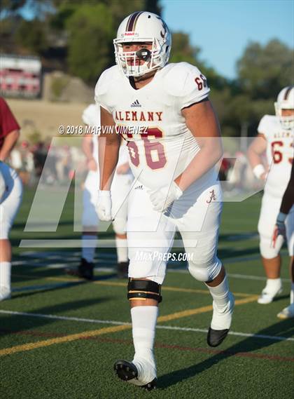 Thumbnail 3 in Oaks Christian vs. Alemany photogallery.