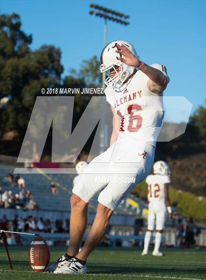 Thumbnail 1 in Oaks Christian vs. Alemany photogallery.