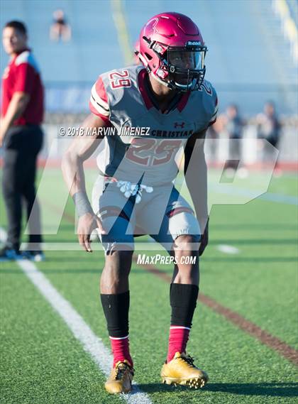 Thumbnail 3 in Oaks Christian vs. Alemany photogallery.