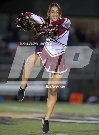 Thumbnail 2 in Oaks Christian vs. Alemany photogallery.