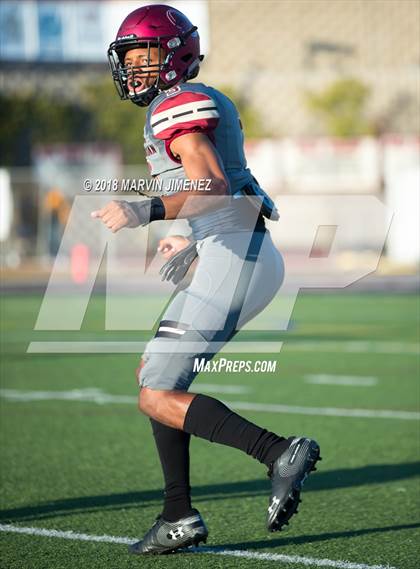 Thumbnail 3 in Oaks Christian vs. Alemany photogallery.