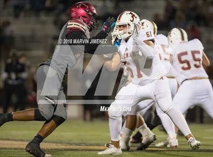 Thumbnail 3 in Oaks Christian vs. Alemany photogallery.