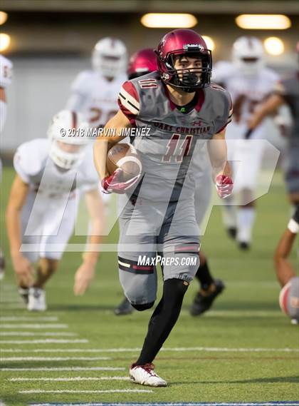 Thumbnail 3 in Oaks Christian vs. Alemany photogallery.