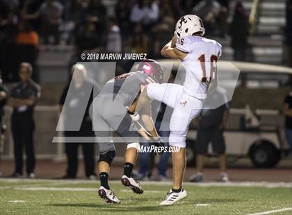 Thumbnail 2 in Oaks Christian vs. Alemany photogallery.